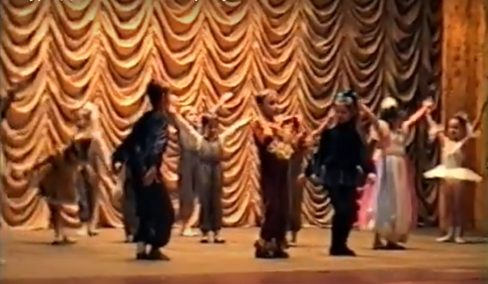 Dance classes at the dance club of the DVRZ House of Culture
